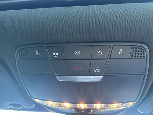 Used 2020 Mercedes-Benz C 300 4MATIC Sedan image 20