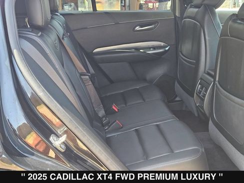 Used 2025 Cadillac XT4 Premium Luxury FWD image 26