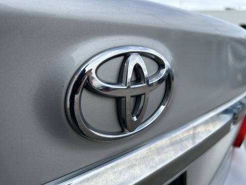 Used 2013 Toyota Corolla LE image 7