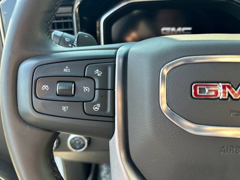 Used 2025 GMC Sierra 1500 SLT w/ SLT Premium Package AWD/4WD image 19