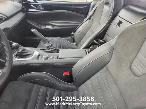 Used 2025 MAZDA MX-5 Miata RF Club RWD image 6