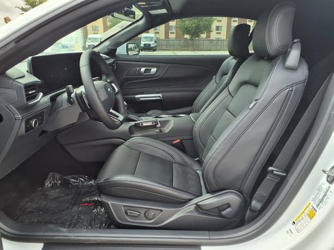 New 2026 Ford Mustang GT Premium w/ GT Performance Package RWD image 19