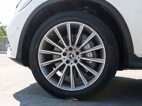 Used 2019 Mercedes-Benz GLC 300 4MATIC Coupe w/ AMG Line image 10