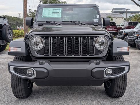 New 2025 Jeep Gladiator Sport image 3