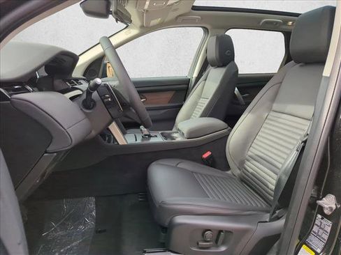 Certified 2024 Land Rover Discovery Sport S image 20