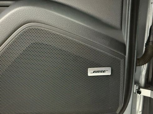 Used 2020 Porsche Cayenne image 32