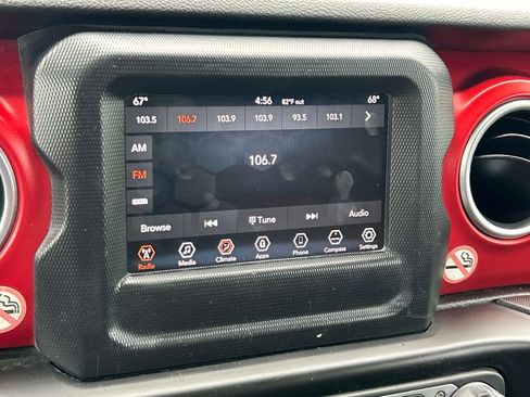 Used 2020 Jeep Gladiator Rubicon AWD/4WD image 33