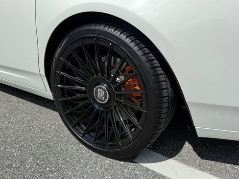 Used 2015 Rolls-Royce Ghost image 10