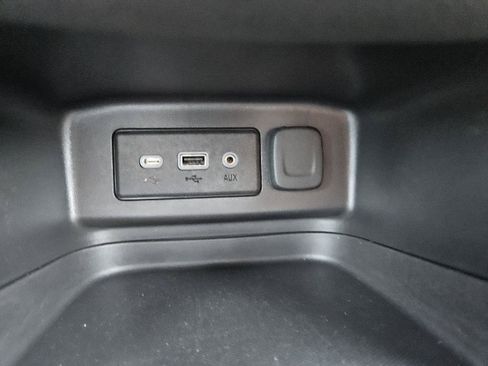 Used 2024 Chevrolet Equinox RS AWD/4WD image 28