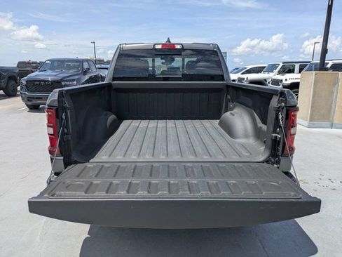Used 2026 RAM 1500 Tradesman AWD/4WD image 12