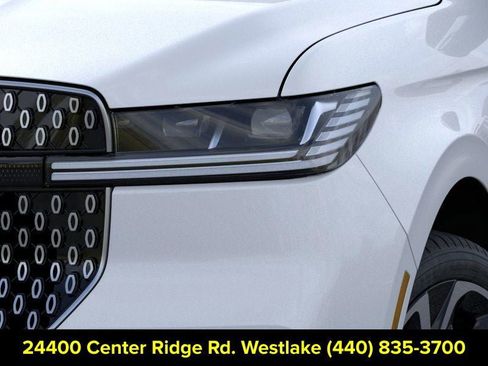 New 2026 Lincoln Navigator L Reserve image 18