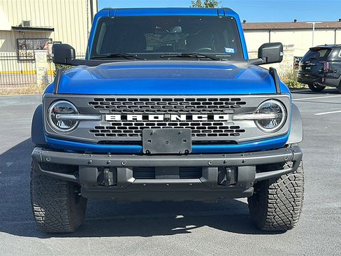 Used 2024 Ford Bronco Badlands image 11