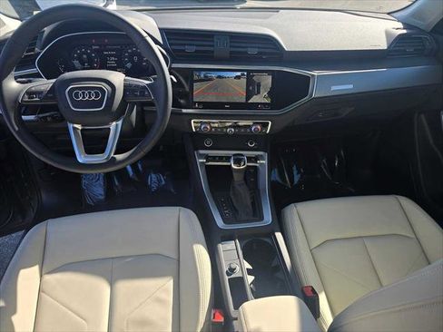 Certified 2025 Audi Q3 2.0T Premium Plus w/ Premium Plus Package image 22