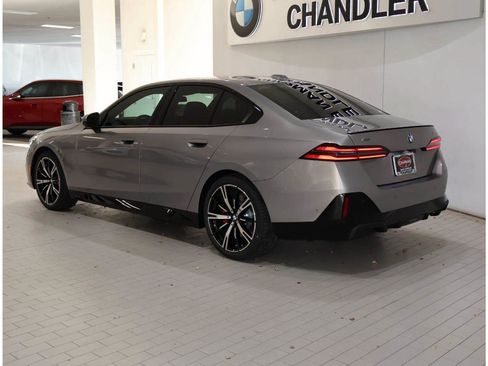 New 2027 BMW 530i xDrive w/ M Sport Package AWD/4WD image 5