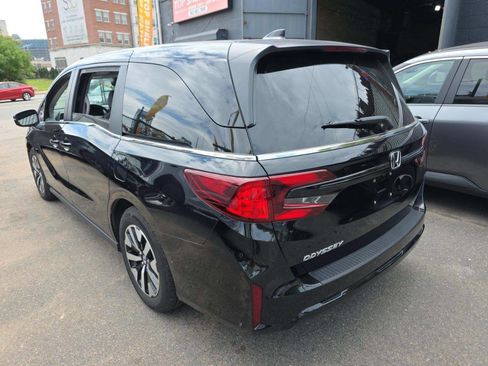 Used 2025 Honda Odyssey EX-L image 2