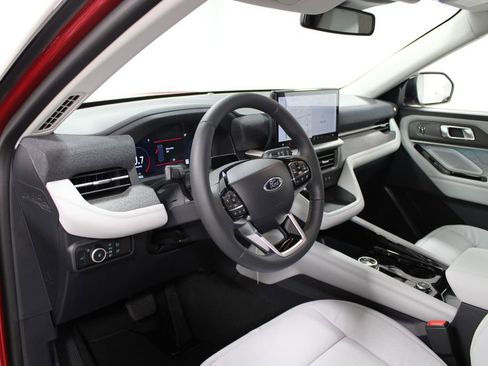 New 2026 Ford Explorer Platinum w/ LUX Leather Package image 22