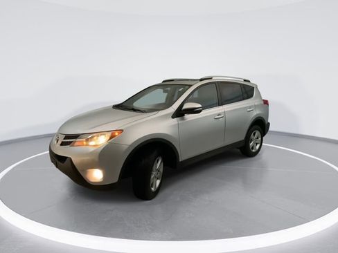 Used 2014 Toyota RAV4 XLE AWD/4WD image 8