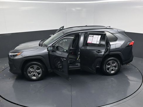 Used 2025 Toyota RAV4 XLE image 25