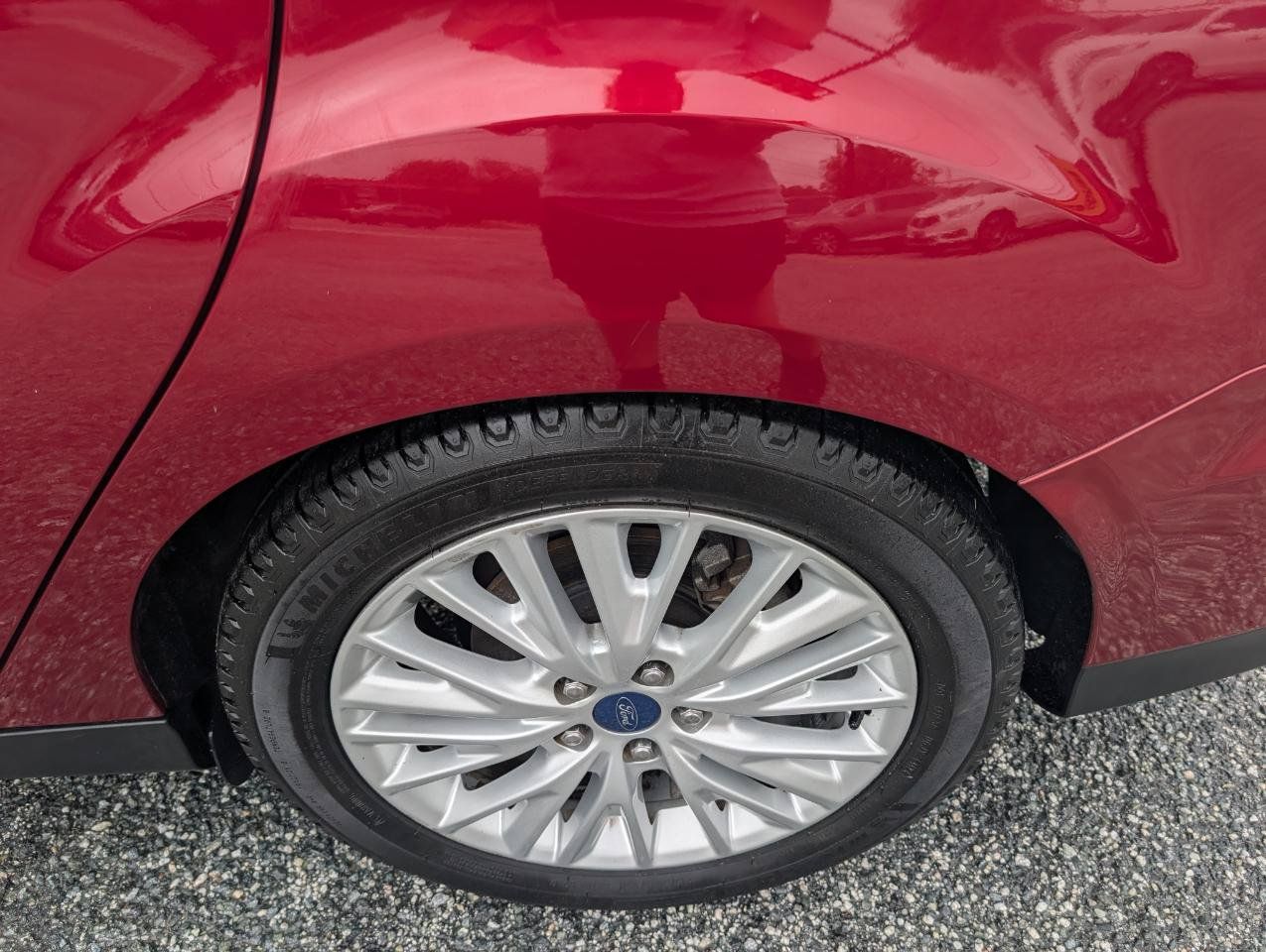Used 2015 Ford Focus Titanium FWD image 10