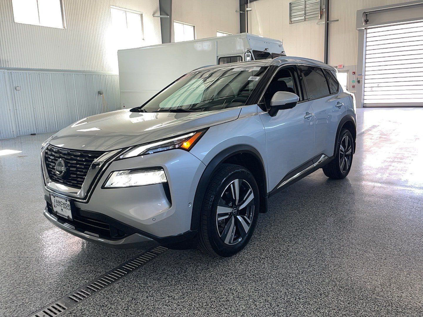 Used 2023 Nissan Rogue SL w/ SL Premium Package AWD/4WD image 3