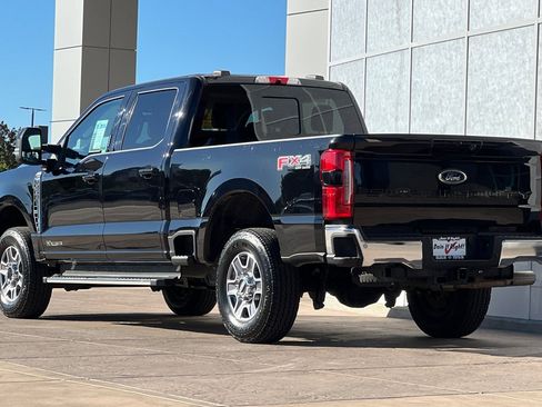 Used 2023 Ford F250 Lariat w/ FX4 Off-Road Package image 6