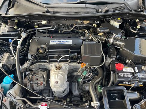 Used 2014 Honda Accord LX image 31