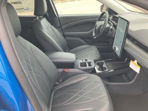 New 2025 Ford Mustang Mach-E Select w/ Comfort Package Lite image 17