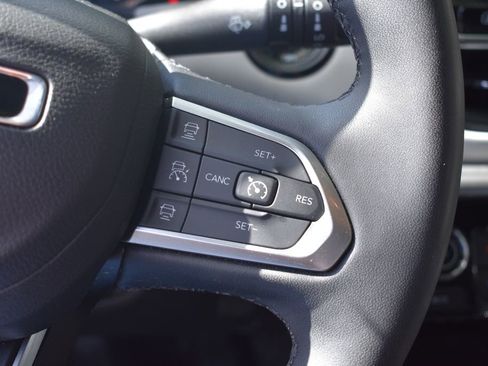 Used 2025 Jeep Compass Limited AWD/4WD image 15