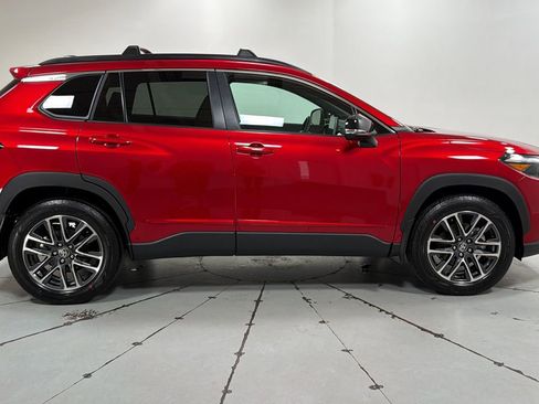 Certified 2026 Toyota Corolla Cross XLE w/ Convenience Package image 6