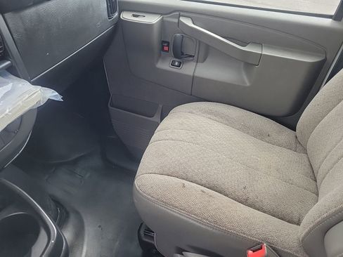 Used 2023 GMC Savana 3500 w/ Power Convenience Package image 12