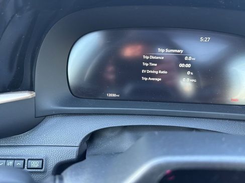 Used 2024 Toyota Crown Limited image 13