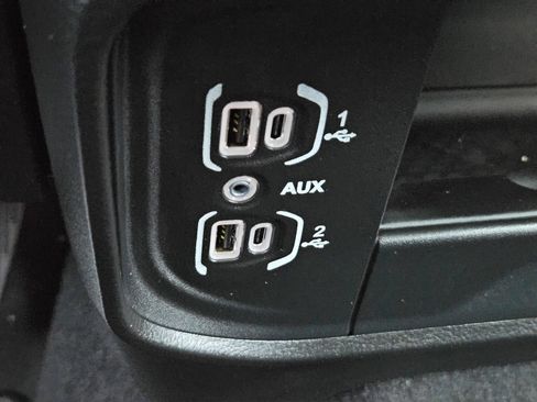 New 2026 RAM 3500 Big Horn AWD/4WD image 23