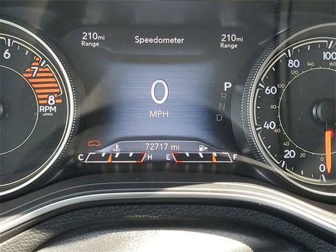 Used 2020 Jeep Cherokee Trailhawk w/ Cold Weather Group image 12