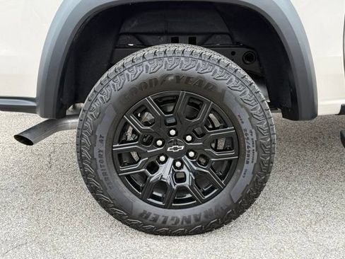 Used 2026 Chevrolet Colorado Trail Boss AWD/4WD image 12