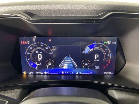 Used 2024 Chevrolet Colorado LT w/ LT Convenience Package III image 15