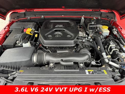 Used 2021 Jeep Wrangler Unlimited Rubicon image 12