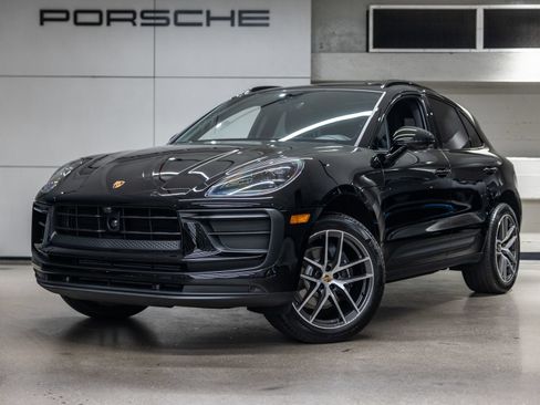 Certified 2026 Porsche Macan AWD/4WD image 1