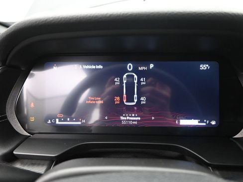 Used 2024 Jeep Grand Cherokee L Laredo AWD/4WD image 38