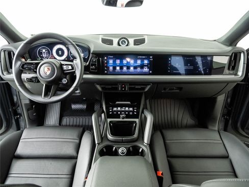 Certified 2026 Porsche Cayenne Coupe AWD/4WD image 19