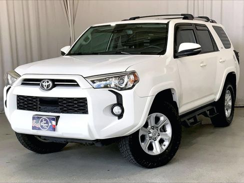 Used 2020 Toyota 4Runner SR5 Premium AWD/4WD image 12