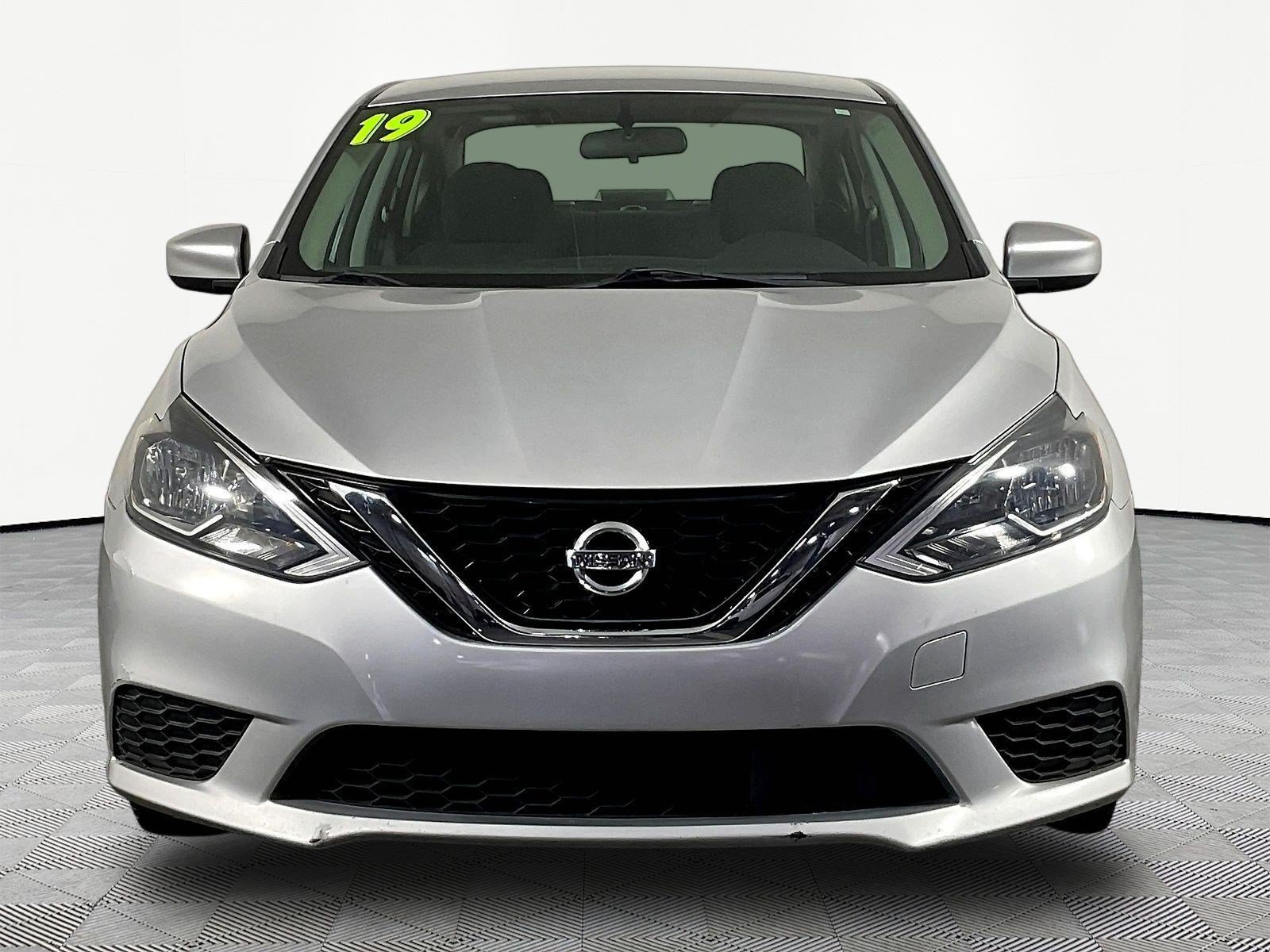 Used 2019 Nissan Sentra S FWD image 2