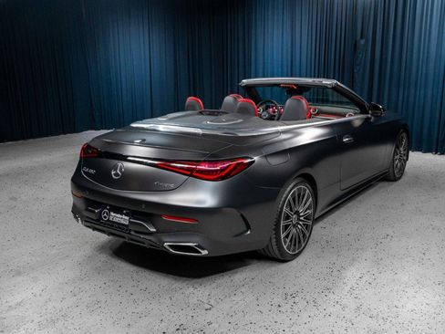 Used 2025 Mercedes-Benz CLE 450 4MATIC Cabriolet image 9