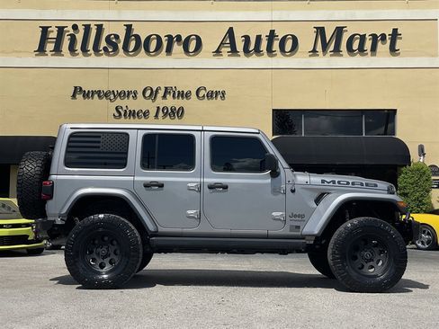 Used 2019 Jeep Wrangler Unlimited Sahara w/ Quick Order Package 24M Moab AWD/4WD image 4