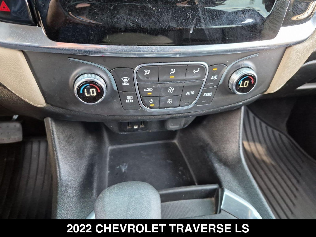 Used 2022 Chevrolet Traverse LS FWD image 22