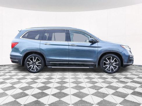 Used 2019 Honda Pilot Touring image 11