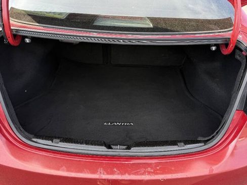 Used 2016 Hyundai Elantra SE FWD image 14