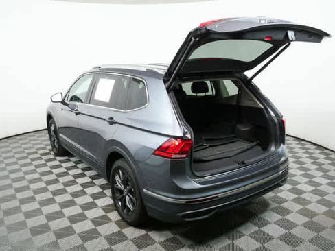 Used 2024 Volkswagen Tiguan SE FWD image 30
