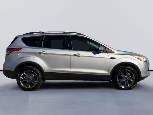 Used 2014 Ford Escape SE w/ Equipment Group 201A image 2