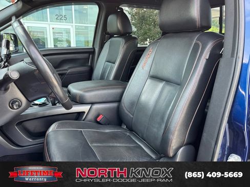 Used 2024 Nissan Titan PRO-4X w/ Pro-4x Convenience Package AWD/4WD image 4