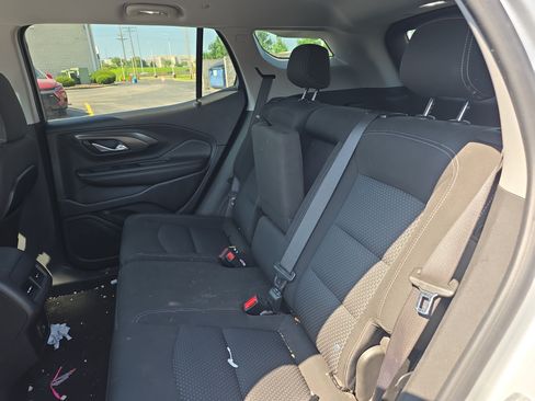 Used 2022 GMC Terrain SLE FWD image 12